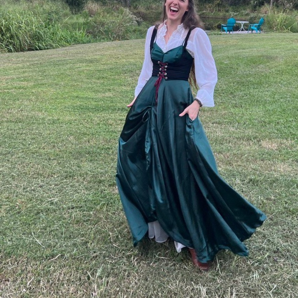 *An Original- HOST PICK* Forest Green Lace Up Gown*